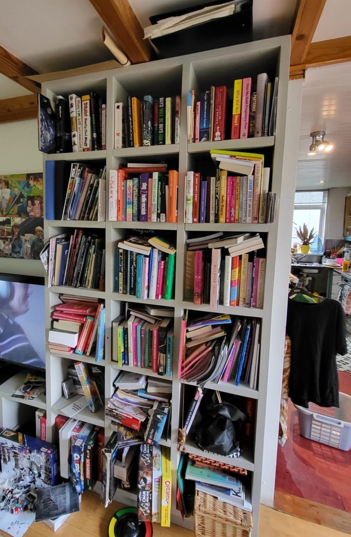 London Organising And Decluttering Bookshelf Organising